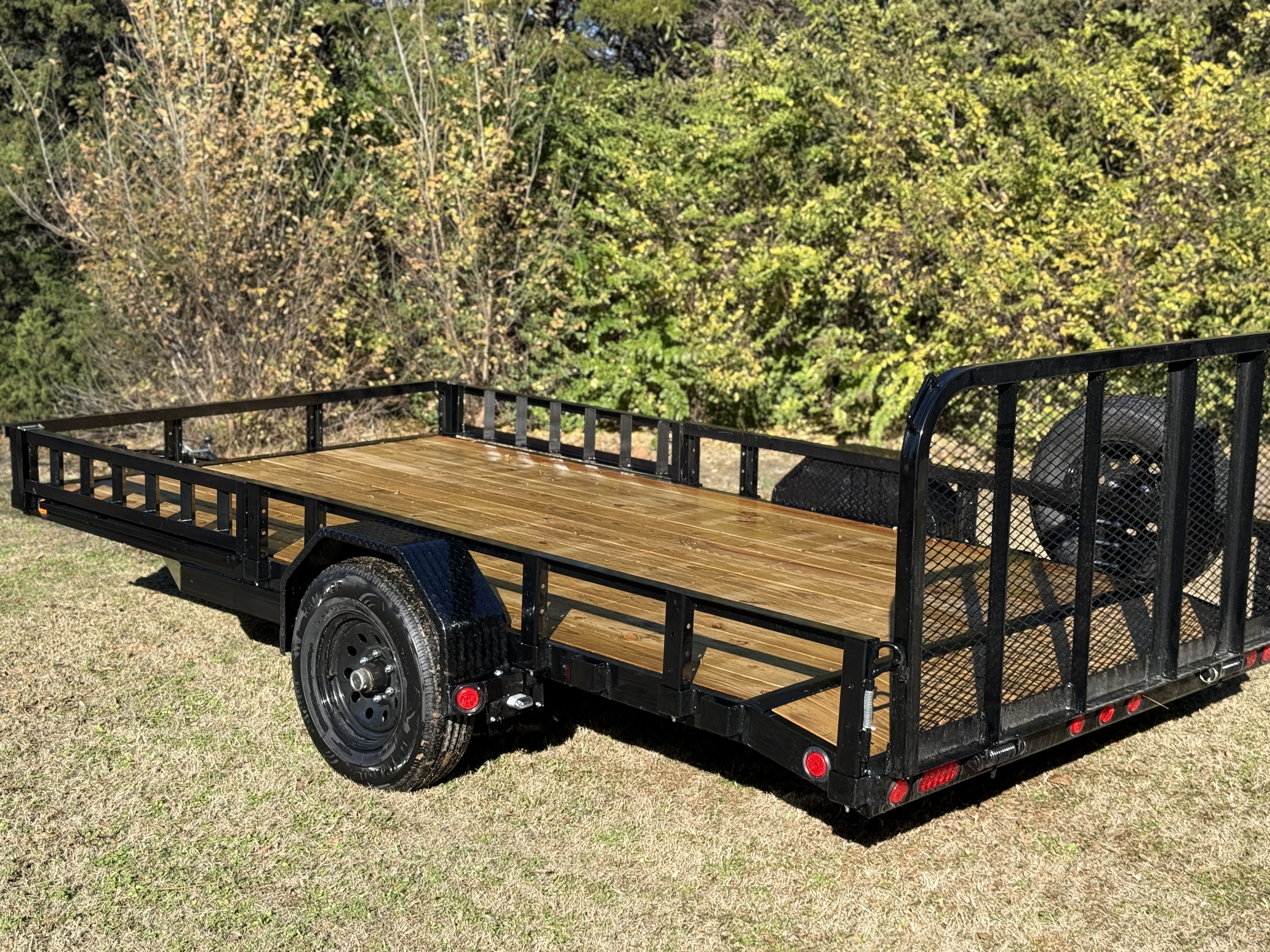 14 foot utility trailer rental with 4 wire flat connection Hutchinson KS